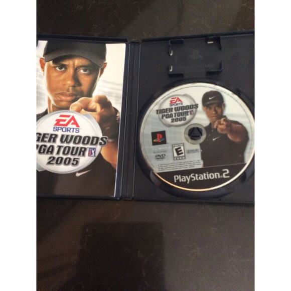 Tiger Woods PGA Tour 2005 (Sony PlayStation 2, 2004) PS2 Complete Manual - Picture 2 of 3